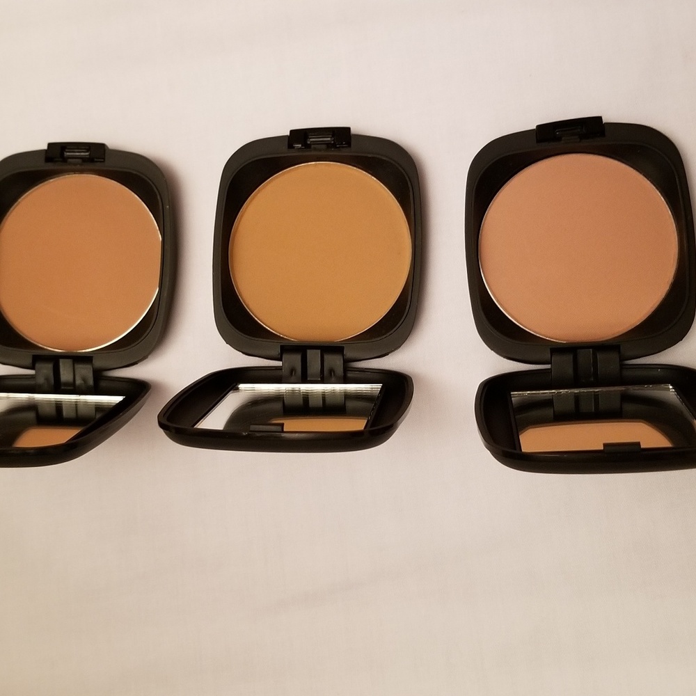 Intense Transculent Pressed Powder